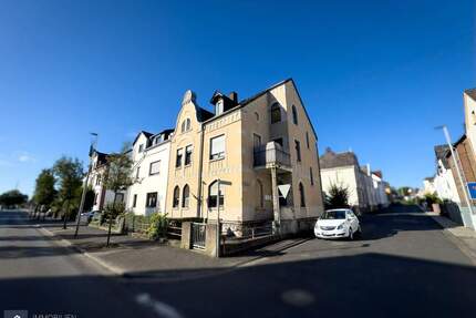 Mehrfamilienhaus in zentraler Lage von Elz