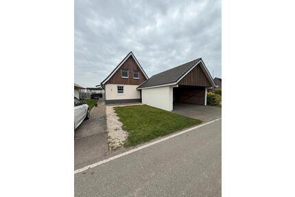 Einfamilienhaus mit Carport & PV-Anlage zu vermieten - Dägeling