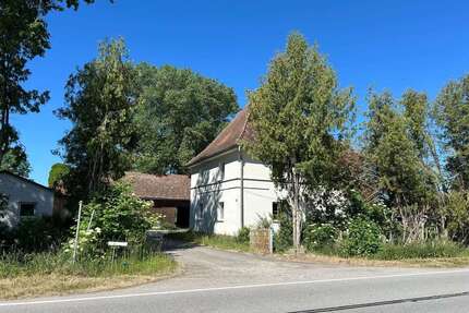 Haus zum Kaufen in Wallersdorf 380.000,00 € 207.65 m²