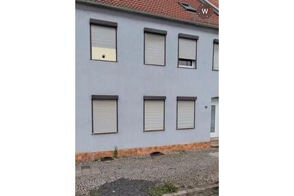 Reihenhaus zu verkaufen - 80.000,00&nbsp;EUR Kaufpreis, ca.&nbsp; 140,00&nbsp;m&sup2; in Güsten (PLZ: 39439)