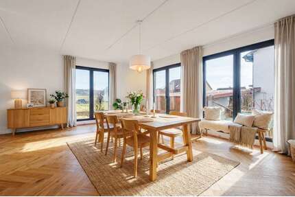 Haus zum Kaufen in Zeitlarn 634.000,00 € 194 m²