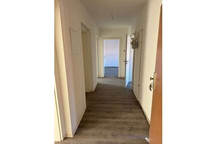 Sanierte 4-RWE ab sofort mit Einbauküche - Zeitz