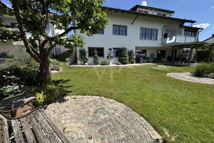 Traumhaus mit Traumblick und Platz für 2 Familien - Regen