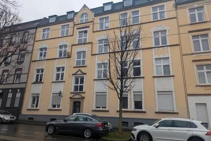 Gut geschnittene 3,5-Zimmer-Wohnung - zentral in Bochum