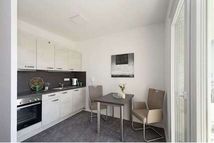 Wohnung zum Mieten in Halle (Saale) 288,66 € 31.24 m²