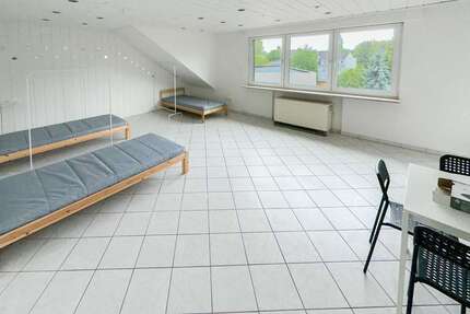 Wohnung zum Kaufen in Duisburg 91.000,00 € 87 m²