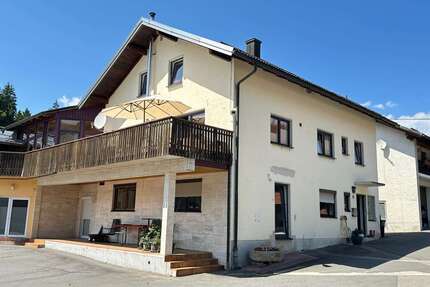 Haus zum Kaufen in Eppenschlag 295.000,00 € 330 m²