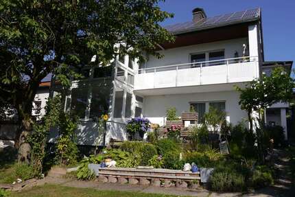 Haus zum Kaufen in Brilon 298.000,00 € 174 m²