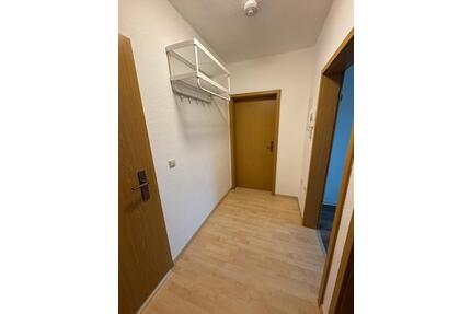 2-Raum Wohnung in Lengenfeld - 253,00&nbsp;EUR Kaltmiete, ca.&nbsp; 46,00&nbsp;m&sup2; in Lengenfeld (PLZ: 08485)