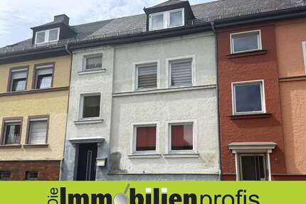 Haus zum Kaufen in Helmbrechts 80.000,00 € 95 m²