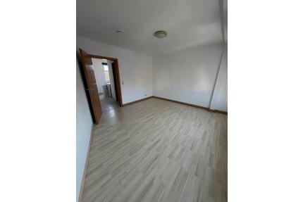 Kleine Wohnung - 390,00&nbsp;EUR Kaltmiete, ca.&nbsp; 26,00&nbsp;m&sup2; in Eisenach (PLZ: 99817)