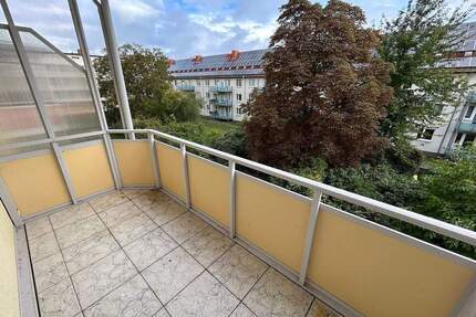 Geräumige 2-Zimmer-Wohnung mit Balkon sucht Nachmieter! - Magdeburg Fermersleben