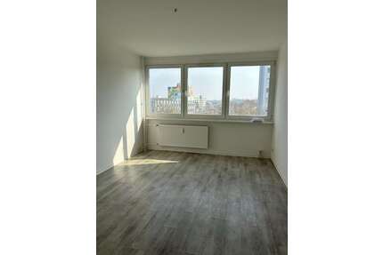 Wohnung zum Mieten in Neubrandenburg 235,00 € 24 m²