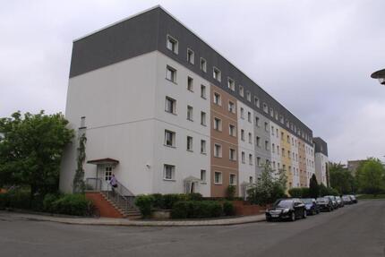3 Raum-Wohnung mit Balkon - 310,00&nbsp;EUR Kaltmiete, ca.&nbsp; 57,95&nbsp;m&sup2; in Weißwasser (Oberlausitz) (PLZ: 02943)