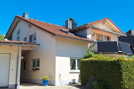 Von Privat: 2-Familienhaus in Schopfheim (Baujahr 2003, ca.340qm)