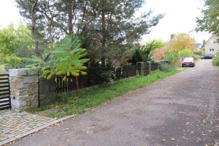 großes Baugrundstück in Berlin-Kaulsdorf - teilbar