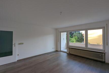 Wunderbare 2-Zimmer-Wohnung mit Loggia im 1. OG zu vermieten! - Kaufbeuren