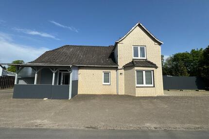 Familiengerechtes Wohnhaus mit großem Grundstück PROVISIONSFREI - Sankt Michaelisdonn