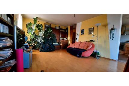 Helle 3,5 Zimmer Wohnung im 5. OG mit Balkon in Sindelfingen