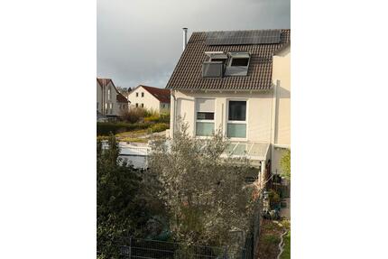 Endreihenhaus mit Garten, Garage, Kamin, Klimaanlage, uvm - Hochheim am Main