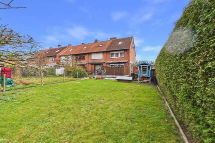 Das eigene Haus für Ihre Familie - mit Garten, Platz zum Spielen und Raum für gemeinsame Zukunft! - Bad Oldesloe