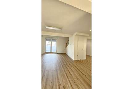 Wohnung zum Mieten in Ludwigshafen 2.000,00 € 201 m²