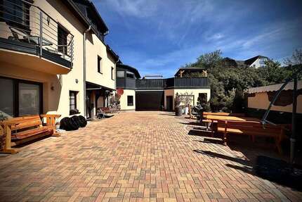 Haus zum Kaufen in Brand-Erbisdorf 449.000,00 € 325 m²