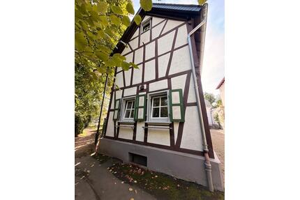 2-Zimmer Wohnung in Waldorf - 585,00&nbsp;EUR Kaltmiete, ca.&nbsp; 66,00&nbsp;m&sup2; in Bad Breisig (PLZ: 53498)