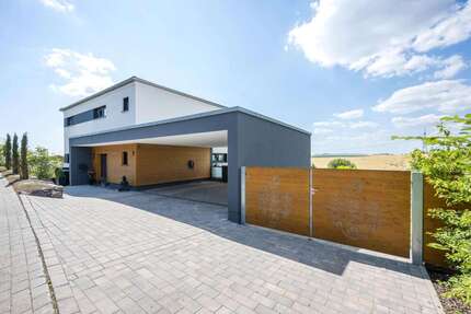 Haus zum Kaufen in Lonnig 1.800.000,00 € 253 m²