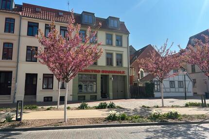 Vermietung WE DG - 569,00&nbsp;EUR Kaltmiete, ca.&nbsp; 67,00&nbsp;m&sup2; in Wismar (PLZ: 23966) Altstadt