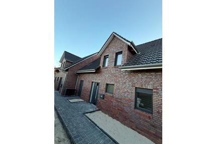 Moderne Doppelhaushälfte im Neubau- Erstbezug - Salzhausen