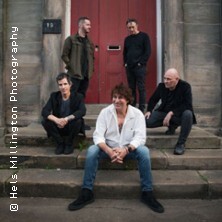 Chameleons & Special Guest -