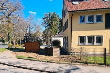 Büro Praxis Raum - 360,00&nbsp;EUR Kaltmiete, ca.&nbsp; 34,00&nbsp;m&sup2; in Leutkirch im Allgäu (PLZ: 88299)