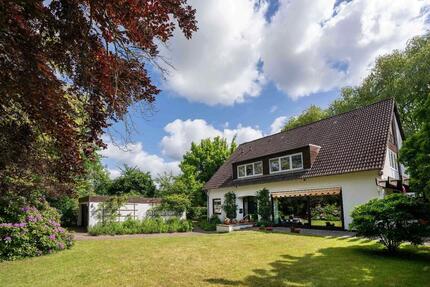 Exkl. Architektenhaus mit Natur-Weitblick und Einliegerwohnung - Langenhagen