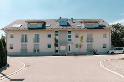 Stühlingen: 2 Zimmerwohnung Dachgeschoss mit Lift und Tiefgarage