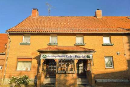 Haus zum Kaufen in Sibbesse 110.000,00 € 270 m²