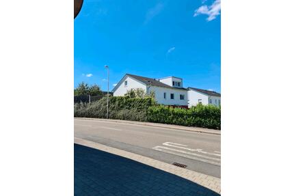 Doppelhaushälfte ohne Makler - 850.000,00&nbsp;EUR Kaufpreis, ca.&nbsp; 130,00&nbsp;m&sup2; in Leutenbach (PLZ: 71397)