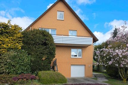 Schönes Zweifamilienhaus in ruhiger Lage in Rinteln