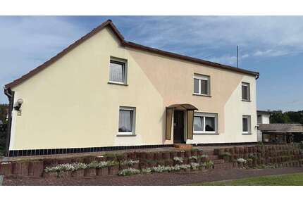 Haus zum Kaufen in Spremberg 139.000,00 € 140 m²