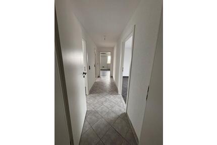 2 Zimmerwohnung zu vermieten - 1.060,00&nbsp;EUR Kaltmiete, ca.&nbsp; 75,00&nbsp;m&sup2; in Pfeffenhausen (PLZ: 84076)