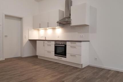 Sofort frei! Kernsanierte moderne 1-Zimmer-Loftwohnung ruhige Altstadtlage ohne Stellplatz - Schweinfurt Gartenstadt