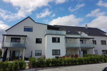 Sonnige 2 Zimmerwohnung mit Aufzug und TG in Mindelstetten