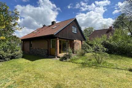 Haus zum Kaufen in Burgdorf OT Ehlershausen 420.000,00 € 165 m²