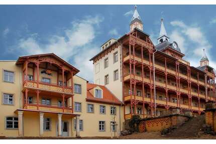 Wohnung zum Mieten in Radebeul 1.980,00 € 141 m²