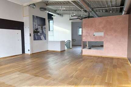Einzelhandel in Schorndorf 5.166,00 € 330 m²