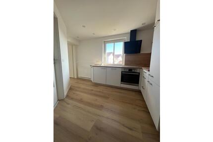 ERSTBEZUG - 2-Zimmer-Wohnung mit Küche und Garage - Grubweg - Passau Maierhof