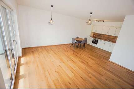 Wohnung zum Mieten in Oberasbach 965,00 € 65.15 m²