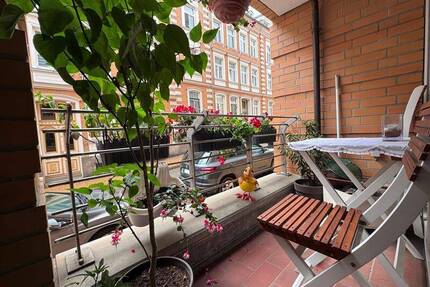 Wohnen in der Paulsstadt! großzügige 2- Zimmerwohnung mit Loggia - Schwerin