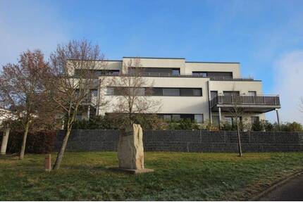 Langsur-Grewenich: 2-Z-Whg. mit EBK, Balkon und Stellplatz ab 01.07. frei
