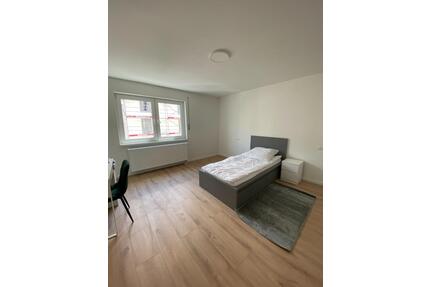 Möbliertes WG Zimmer in sanierter Wohnung in Nürnberg, Reindelstr